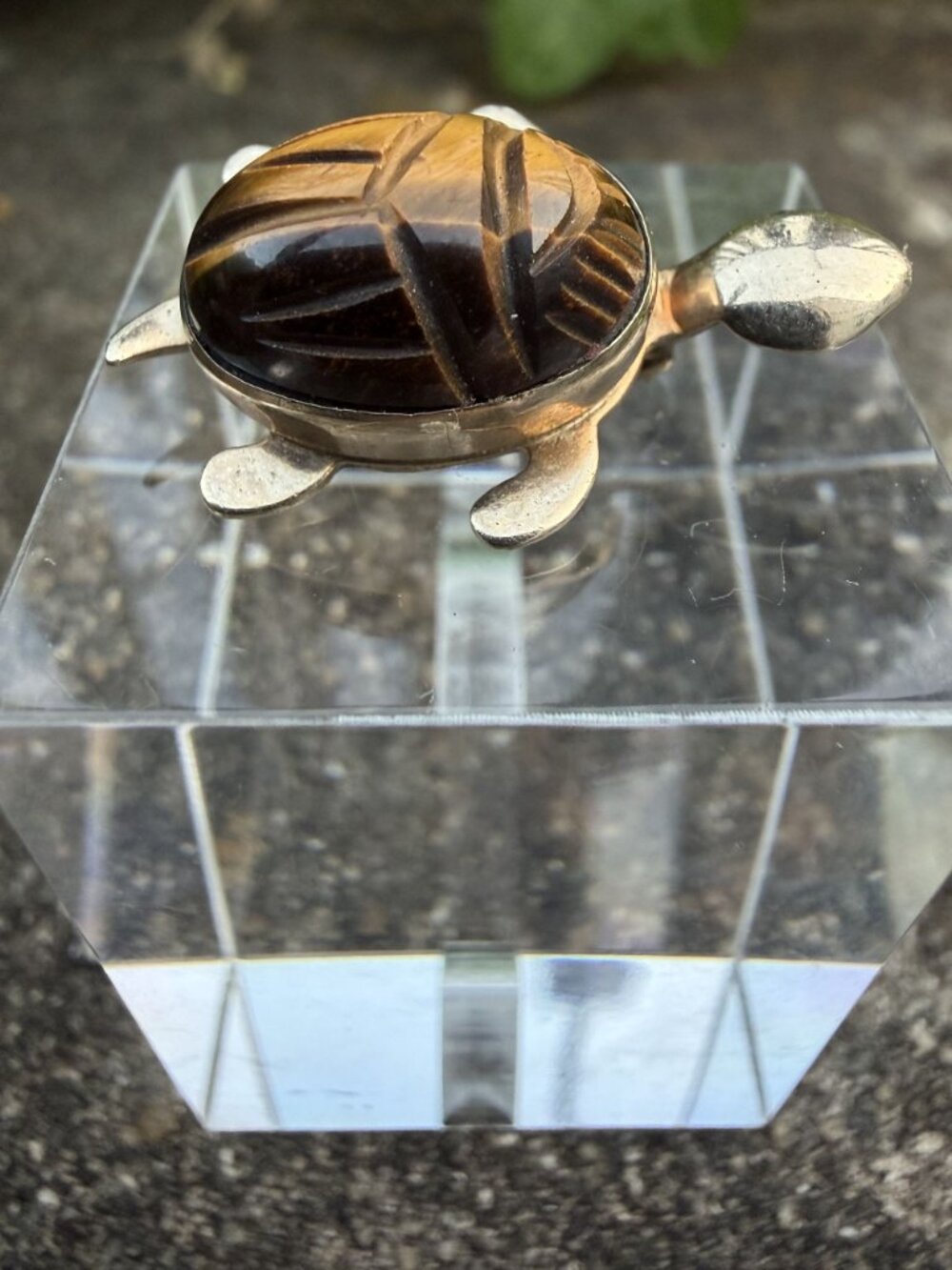 VTG WRE Tigers Eye Turtle Brooch 12K Gold Filled Hand Carved Scarab Pendant MCM